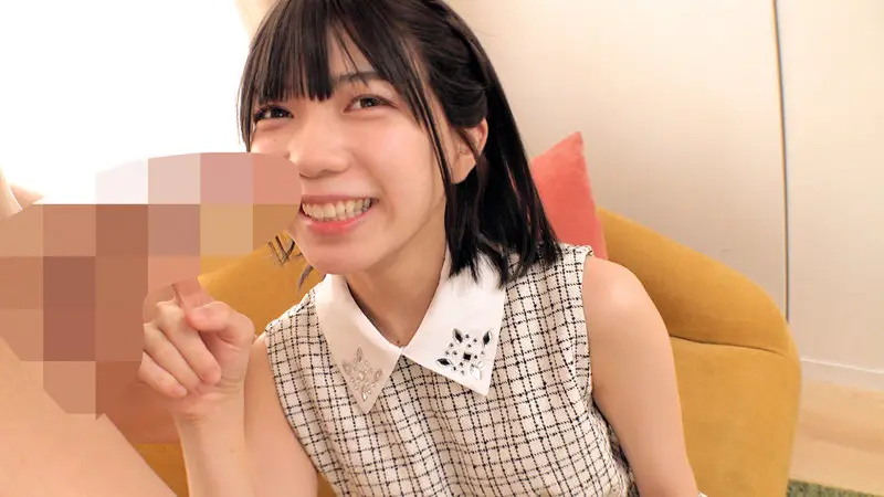 日向由奈 | 衝撃の化学反応！フェラ×美少女 エロサンプル画像-1